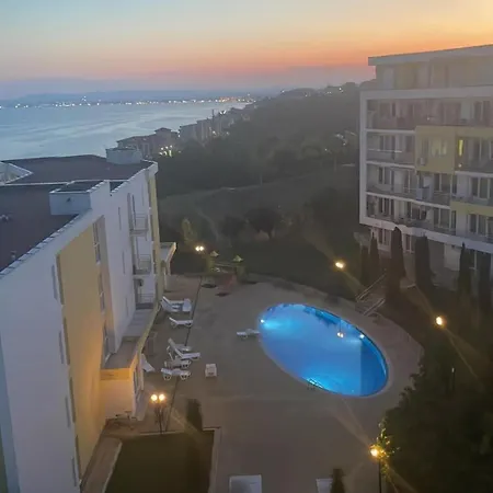 Penthouse Panoramic Sea View Fort Noks Sveti Vlas Apartamento *